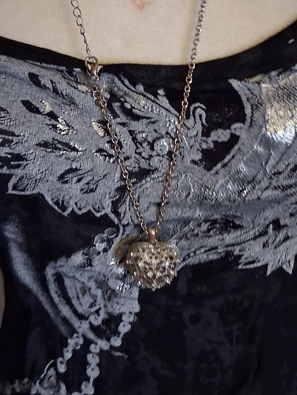 Silver Heart Filigree Pendant Necklace - Elegant Women's Jewelry